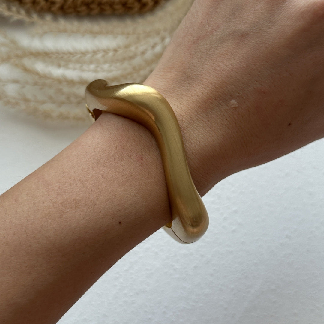 Ensley | Irregular Luxury Bracelet