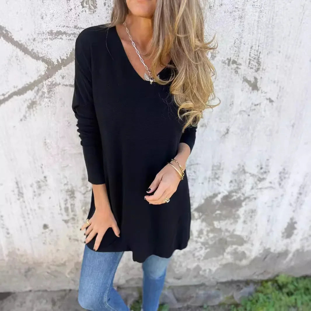 Lynn | Relaxed V-neck knit tunic