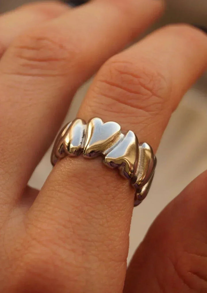Hazel | Wrap-Around Heart Ring