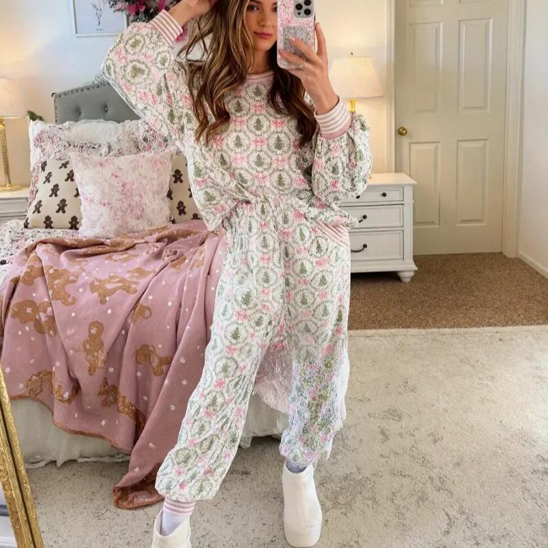 Lilly | Cozy Christmas Bow Print Pyjama Set